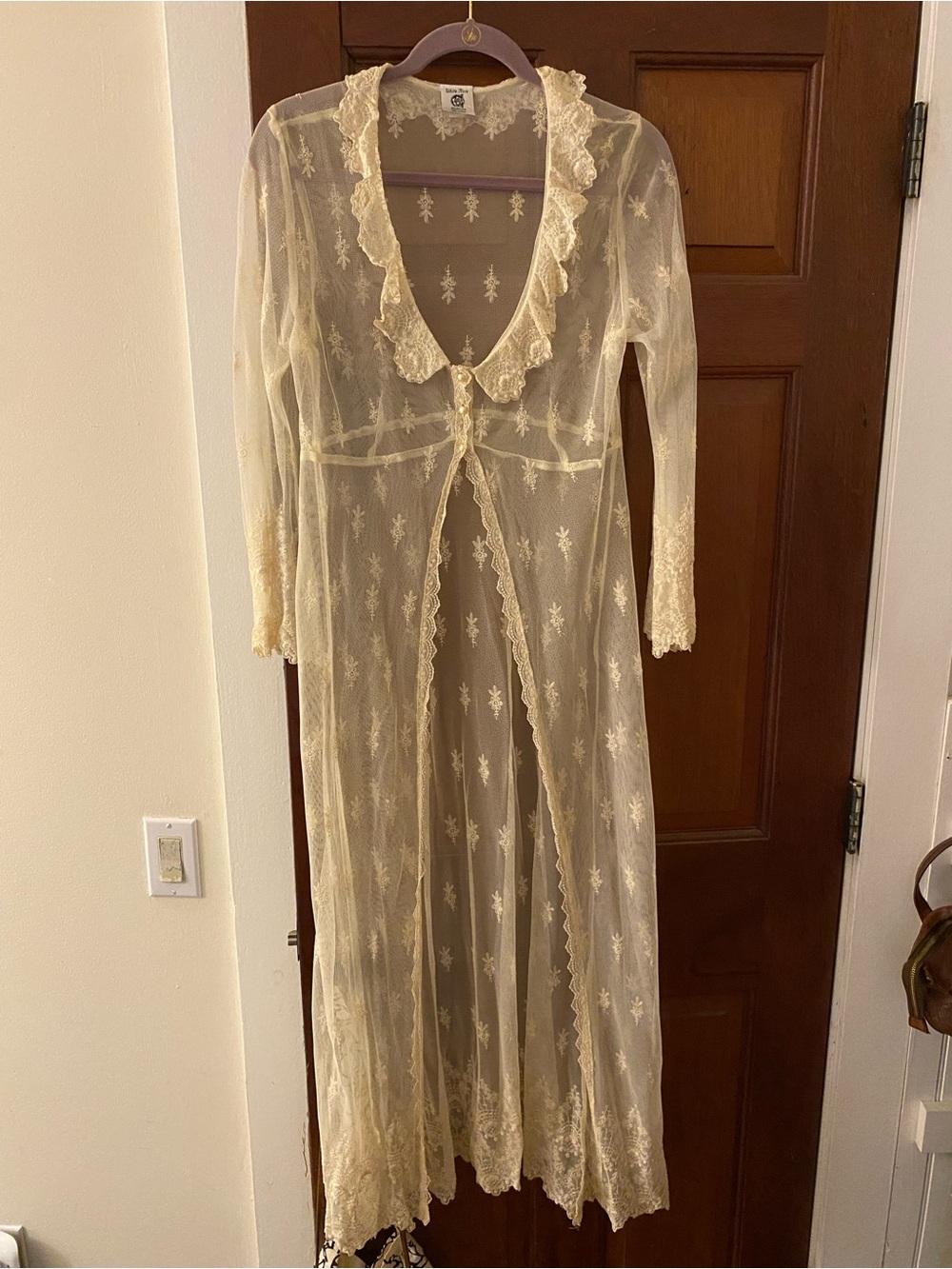 Vintage White Rose by Katherine Harested Sheer Gown Robe/Dressing Gown